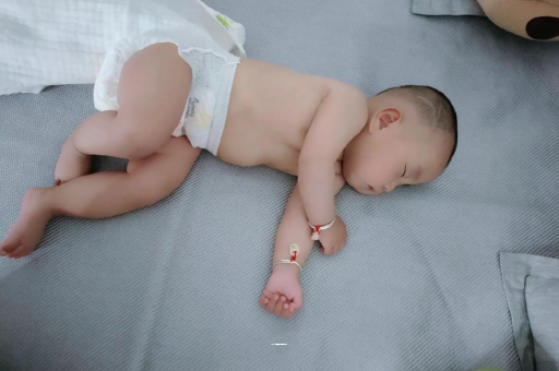 运城没满月的宝宝